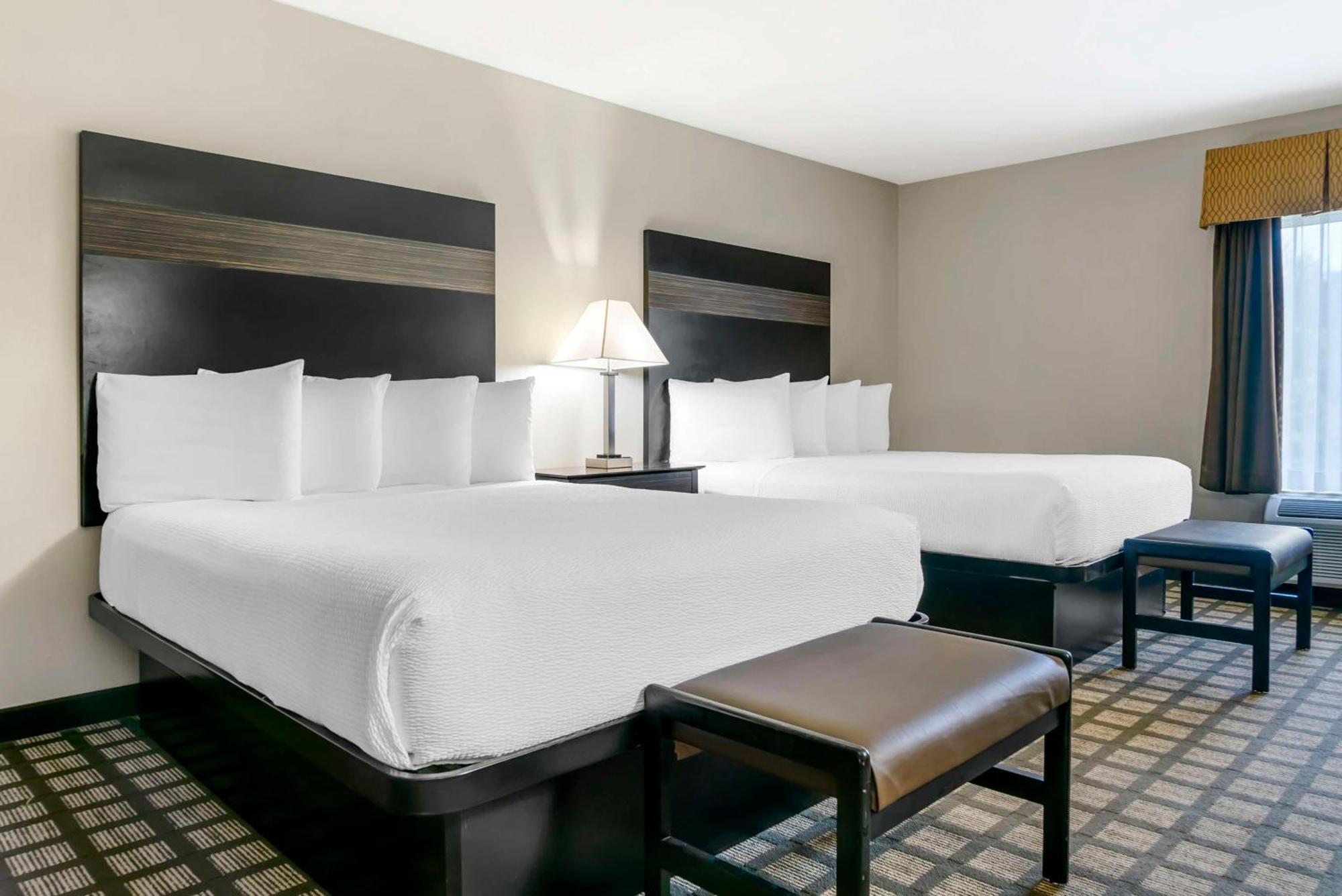 Best Western Beacon Inn Гранд-Хейвен Экстерьер фото